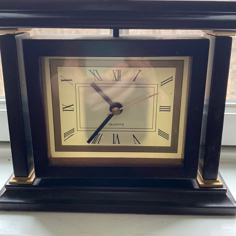 Clock -Battery operated